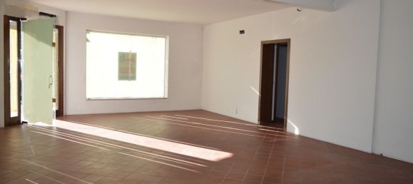 95m² Office in San Pietro in Gu, Italy No. 113587 21