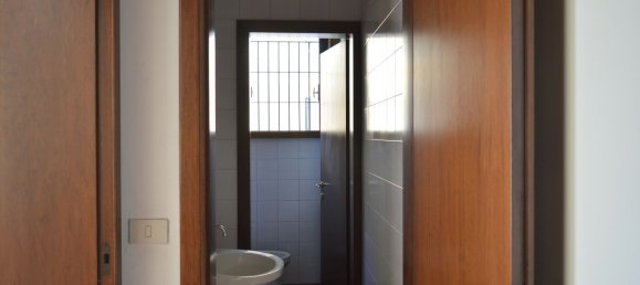 95m² Office in San Pietro in Gu, Italy No. 113587 11