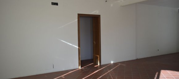 95m² Office in San Pietro in Gu, Italy No. 113587 10