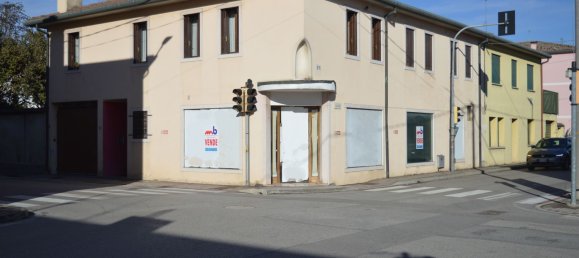 95m² Office in San Pietro in Gu, Italy No. 113587 31