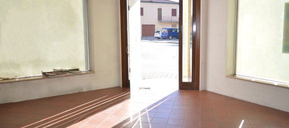95m² Office in San Pietro in Gu, Italy No. 113587 26