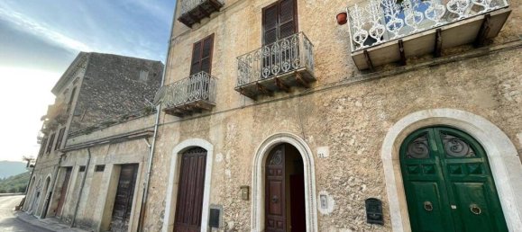3 bedrooms Townhouse in Alvito, Italy No. 56082 63