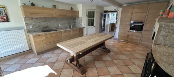 4 bedrooms House in Loyettes, France No. 309171 3