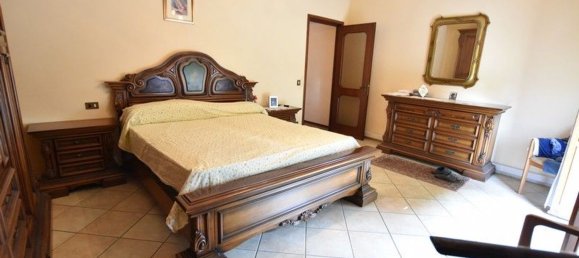 5 Schlafzimmer Wohnung in Fidenza, Italy, Nr. 377839 13