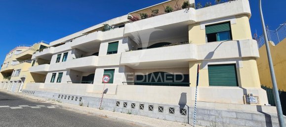 4 Schlafzimmer Doppelhaus in Oeiras, Portugal, Nr. 136973 33