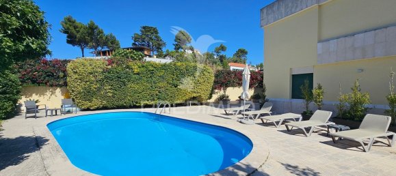 4 Schlafzimmer Doppelhaus in Oeiras, Portugal, Nr. 136973 3