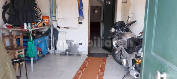 2 bedrooms Apartment in Campi Bisenzio, Italy No. 49464 2