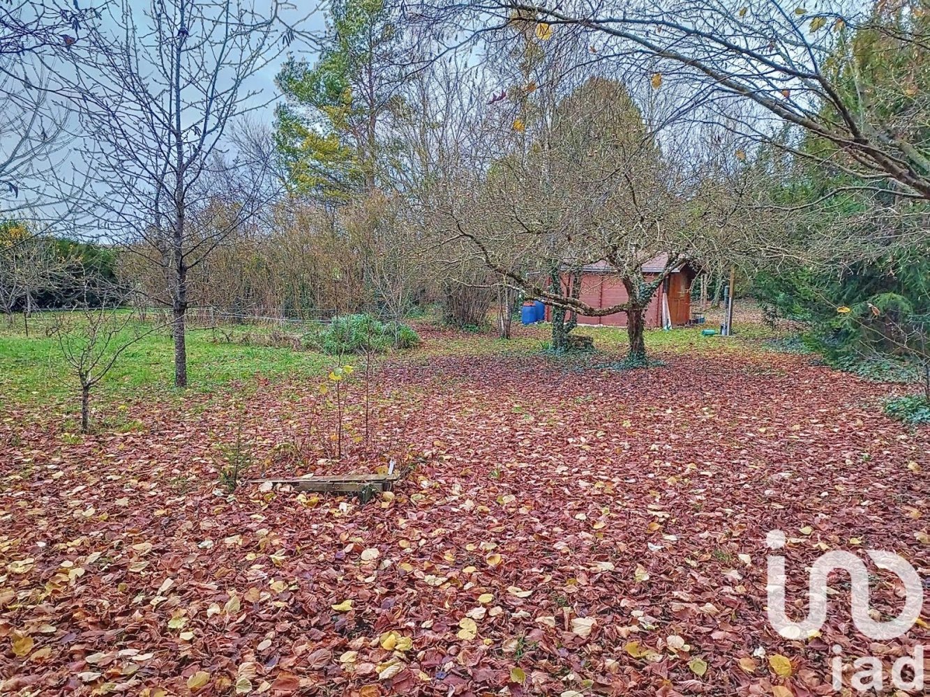 2410m² Land in Isle-Aubigny, France No. 39115