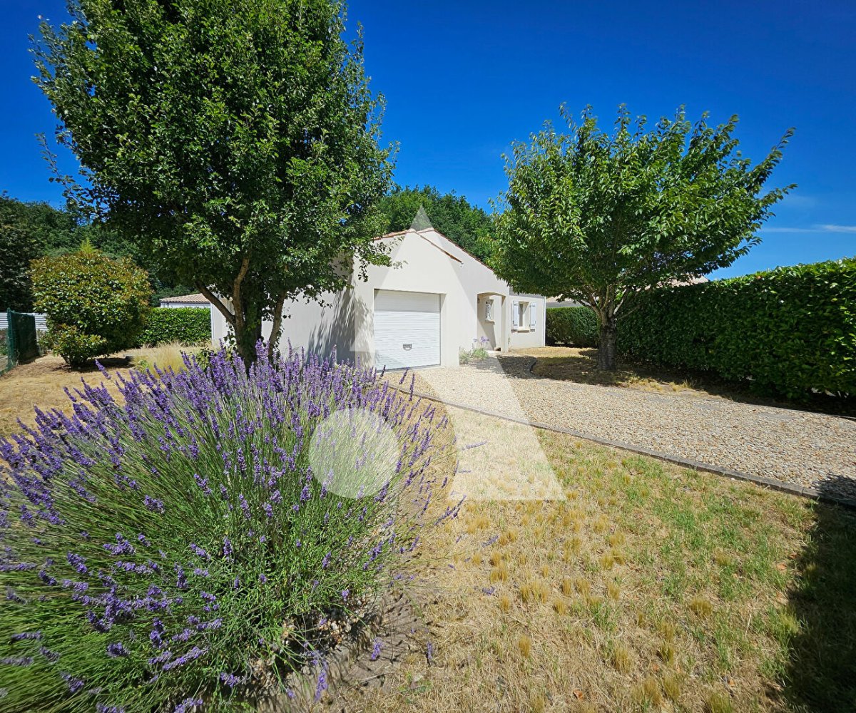 3 bedrooms House in La Tremblade, France No. 277493