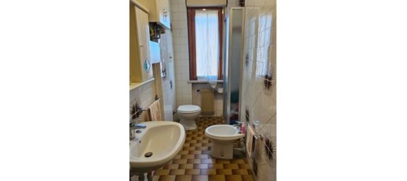 3 bedrooms Apartment in Vicenza, Italy No. 252051 2