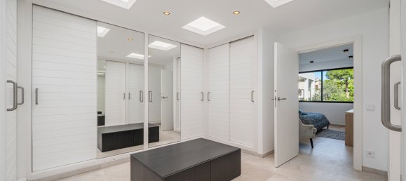 4 bedrooms Villa in Nova Santa Ponsa, Spain No. 68748 11