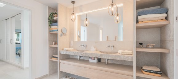 4 bedrooms Villa in Nova Santa Ponsa, Spain No. 68748 10