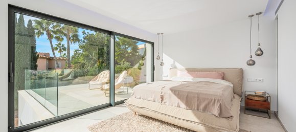 4 bedrooms Villa in Nova Santa Ponsa, Spain No. 68748 13