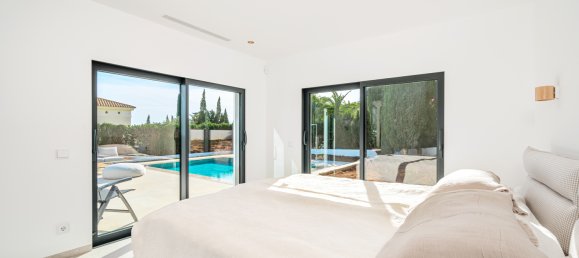 4 bedrooms Villa in Nova Santa Ponsa, Spain No. 68748 9