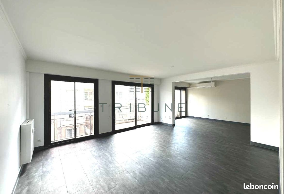 3 bedrooms Apartment in Agen, France No. 201290