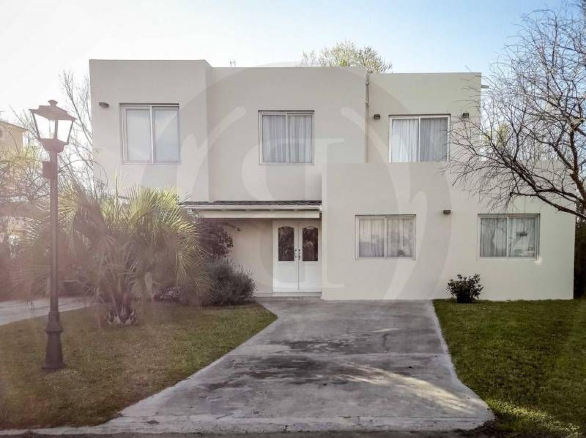 3 bedrooms House in Tigre, Argentina No. 76059