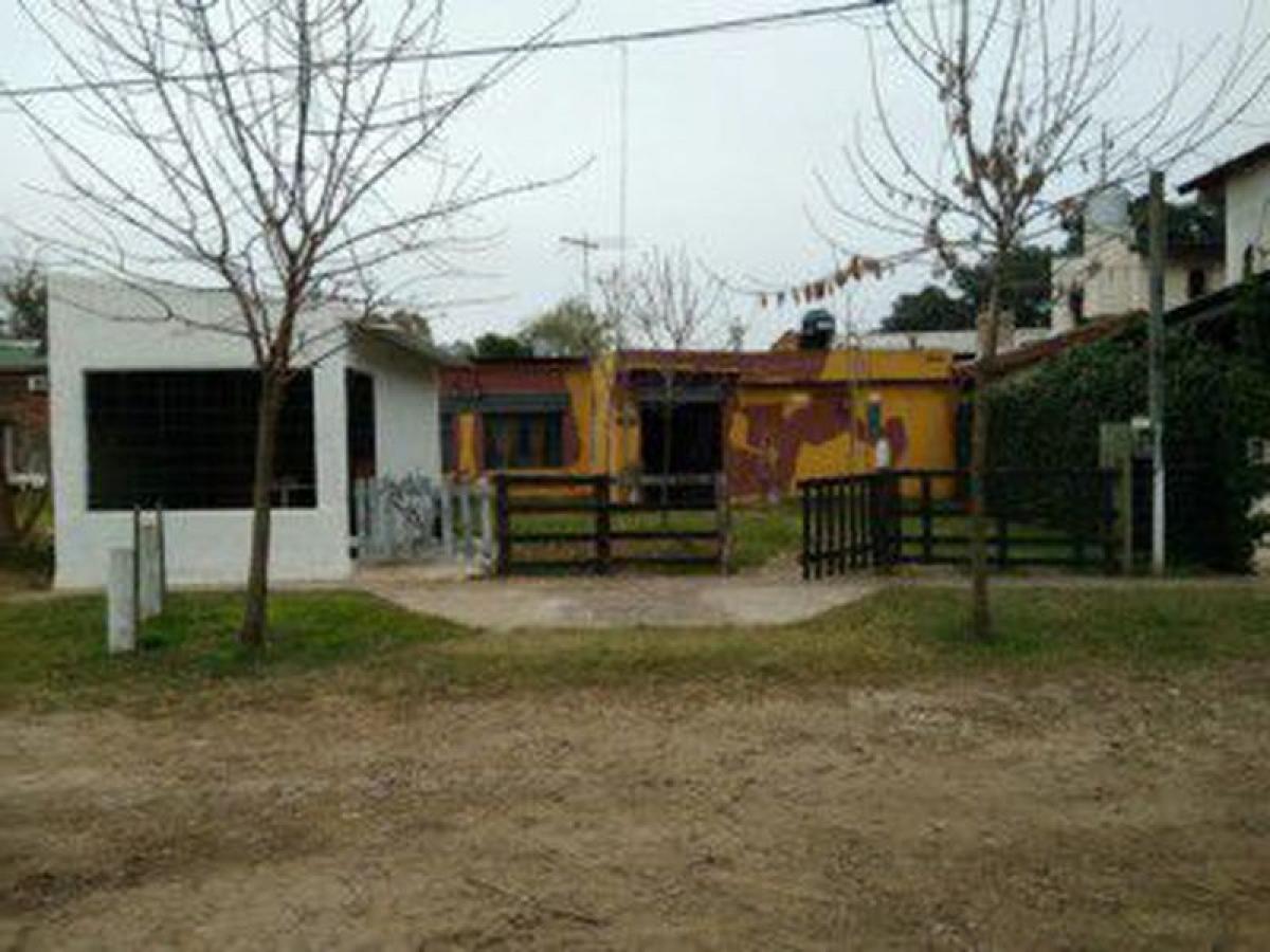 2 bedrooms House in Moreno, Argentina No. 57287