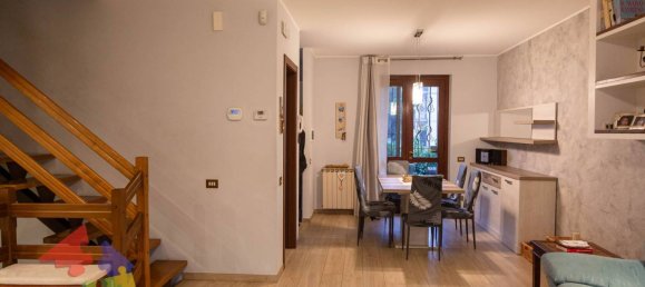 3 غرف نوم فيلا في Casorate Primo, Italy رقم 3560 6