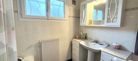 4 bedrooms House in Dordives, France No. 210813 5