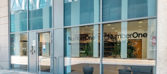  Apartment in Salford, United Kingdom No. 2927 2