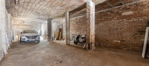 156m² Commercial property in Armilla, Spain No. 180728 4