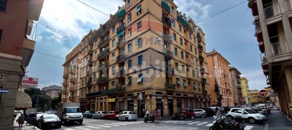 3 Schlafzimmer Wohnung in Genoa, Italy, Nr. 329863 24