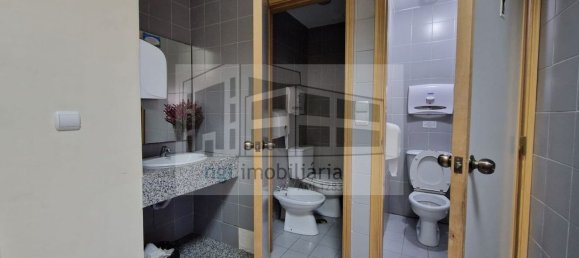 Склад 1580м² в Лориш, Португалия № 96694 14