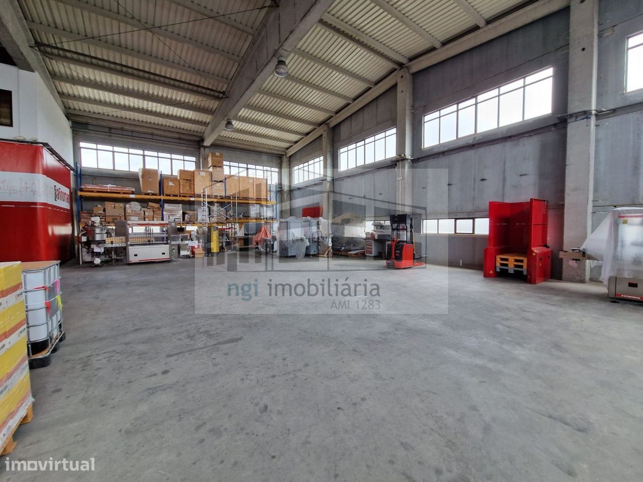 Склад 1580м² в Лориш, Португалия № 96694