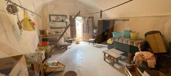 Casa de 3 habitaciónes en Corato, Italy No. 27255 11