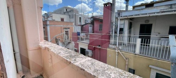 Casa de 3 habitaciónes en Corato, Italy No. 27255 3