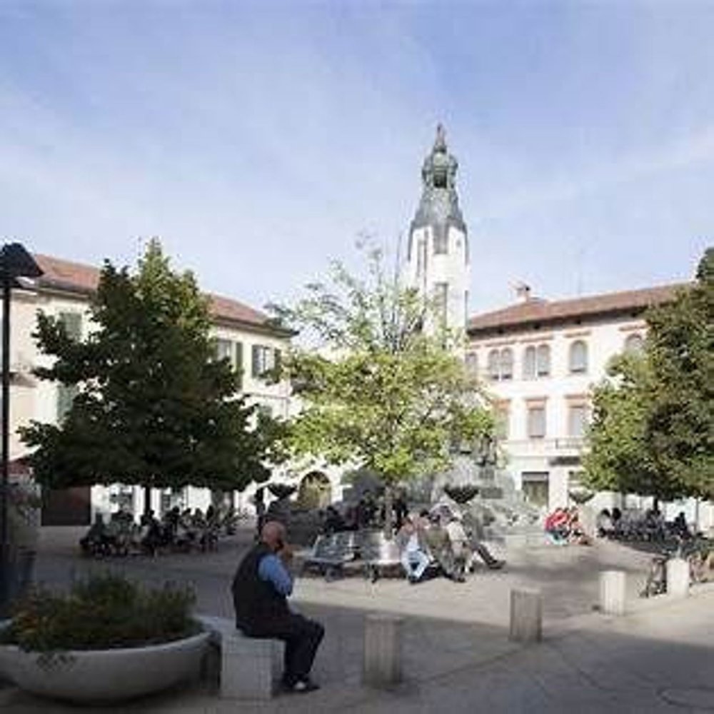 3 rooms Apartment in Meda, Italy No. 261158