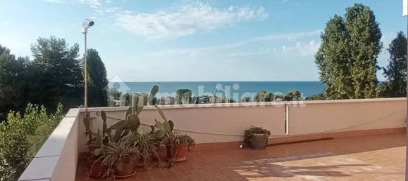 3 غرف نوم شقة في Falconara Marittima, Italy رقم 88504 9