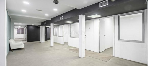 Коммерческая недвижимость 192м² в Барселона, Испания № 21005 9