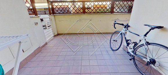 2 Schlafzimmer Wohnung in Florence, Italy, Nr. 353136 2