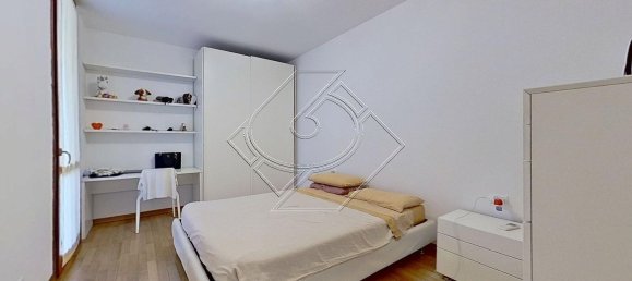 2 Schlafzimmer Wohnung in Florence, Italy, Nr. 353136 15