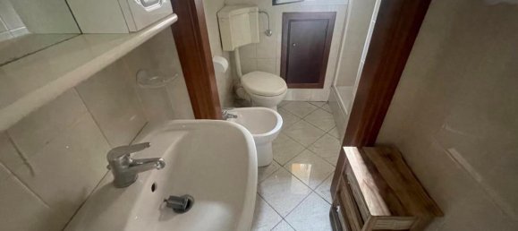 3 rooms Apartment in La Spezia, Italy No. 64346 9