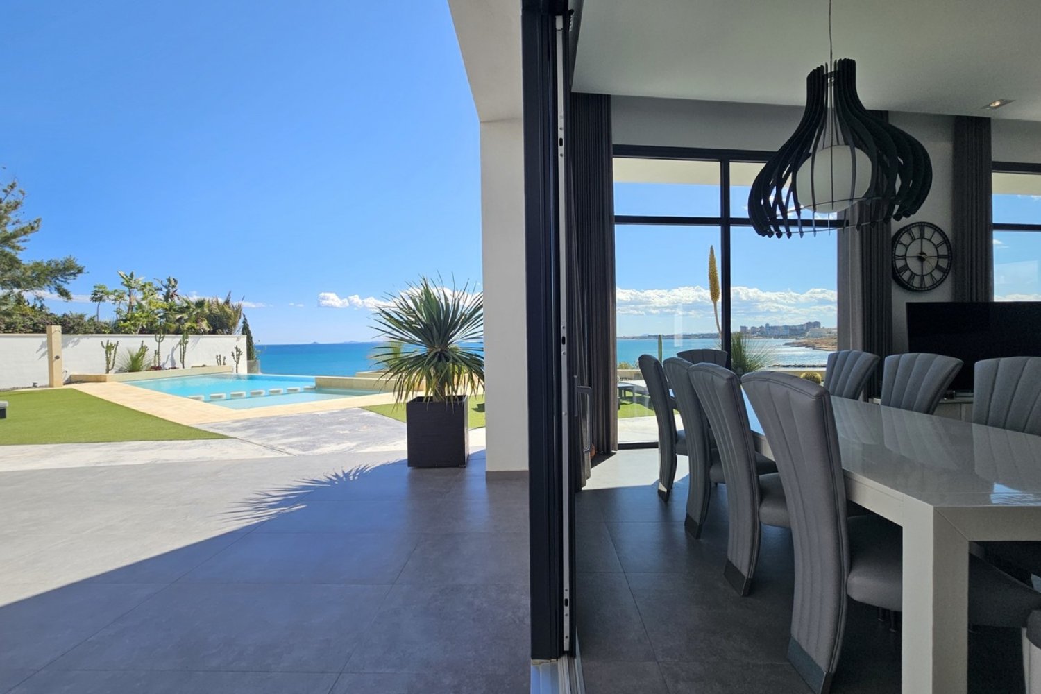 4 غرف نوم منزل في Cabo Roig, Spain رقم 136541