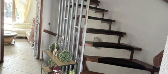 Таунхаус с 6 комнатами в Rosrath, Германия № 292677 15