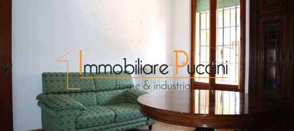 3 bedrooms Apartment in Calenzano, Italy No. 196684 3