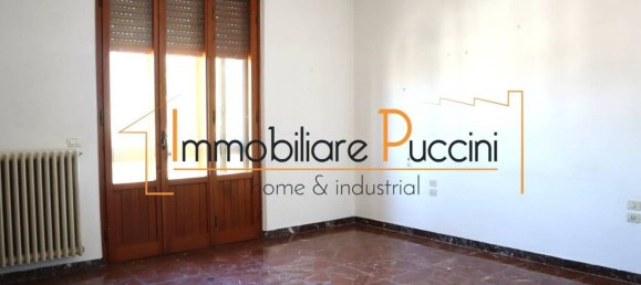 3 bedrooms Apartment in Calenzano, Italy No. 196684 2