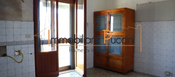 3 bedrooms Apartment in Calenzano, Italy No. 196684 11
