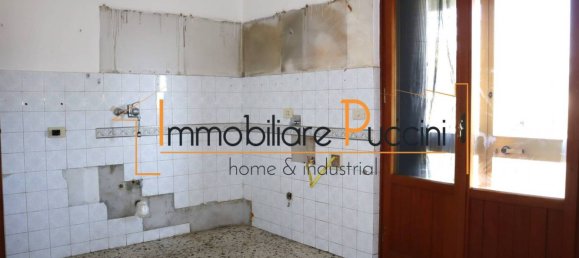 3 bedrooms Apartment in Calenzano, Italy No. 196684 12