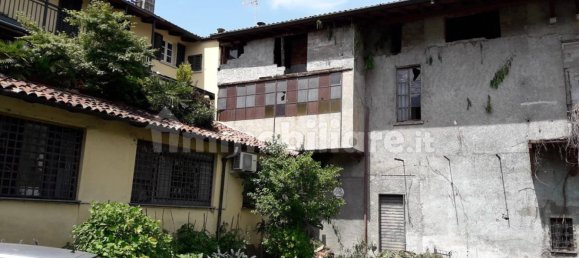 Дом с 5 комнатами в Колико, Италия № 73054 5