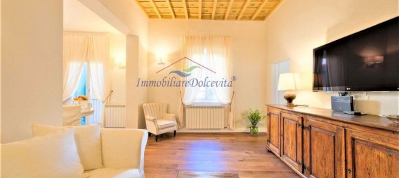 4 rooms Apartment in Florence, Italy No. 199590 5