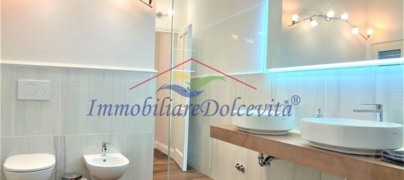 4 rooms Apartment in Florence, Italy No. 199590 16