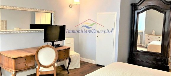 4 rooms Apartment in Florence, Italy No. 199590 4