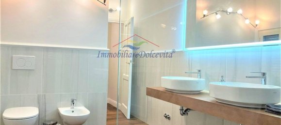 4 rooms Apartment in Florence, Italy No. 199590 11