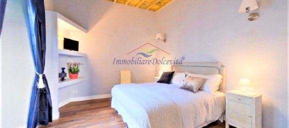 4 rooms Apartment in Florence, Italy No. 199590 12