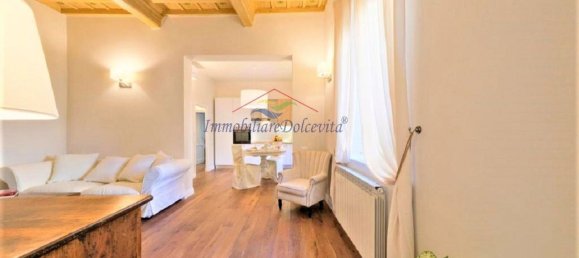 4 rooms Apartment in Florence, Italy No. 199590 7