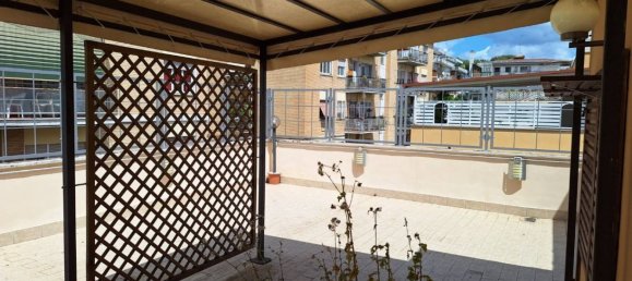 Пентхаус с 2 спальнями в Рим, Италия № 332863 6